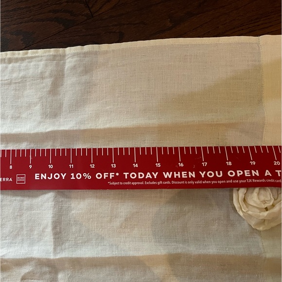 Light Green Hand Towel with Flower - Picture 5 of 5